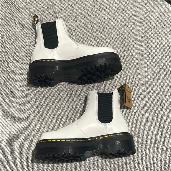 Dr. Martens White Chelsea Boots - Picture 9 of 16